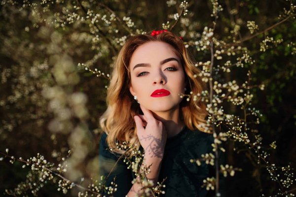 How Can You Pair a Longline Vest with Slacks for a Streamlined Work Outfit?